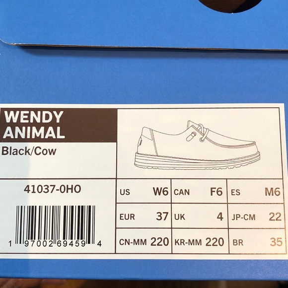 Hey Dude Wendy Animal Black Cow Loafers slip on size 6 - Picture 6 of 6